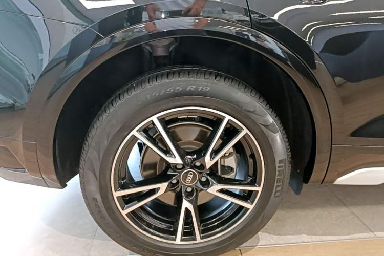 Used Audi Q5L 2024 40 TFSI Fashion Dynamic Model Right Rear Wheel Hub