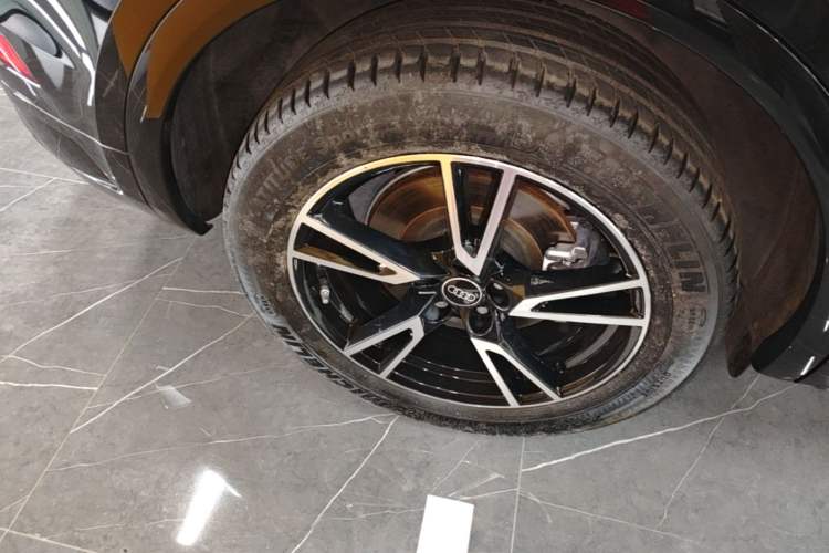 Used Audi Q5L 2024 40 TFSI Fashion Dynamic Model Right Rear Wheel Hub