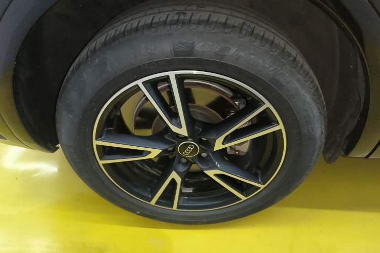 Used Audi Q5L 2024 40 TFSI Fashion Dynamic Model Right Rear Wheel Hub