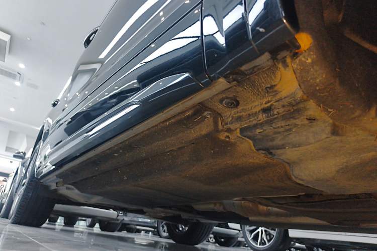 Used Audi Q5L 2024 40 TFSI Luxury Dynamic Edition Right Side Sill