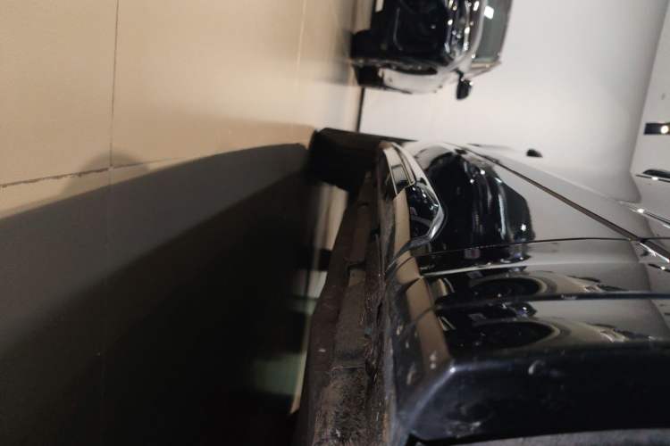 Used Audi Q5L 2024 40 TFSI Luxury Dynamic Edition Right Side Sill