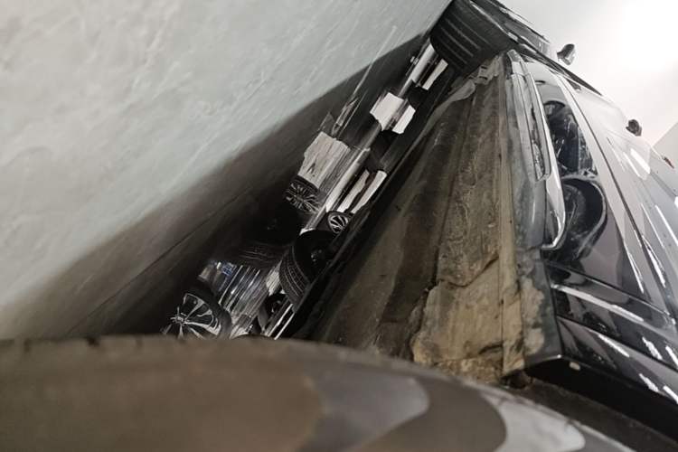 Used Audi Q5L 2024 40 TFSI Luxury Dynamic Edition Right Side Sill