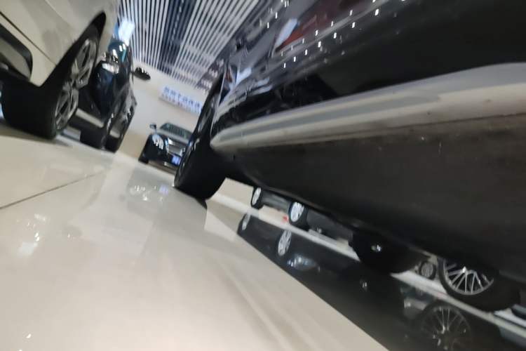 Used Audi Q5L 2024 40 TFSI Fashion Dynamic Model Right Side Sill