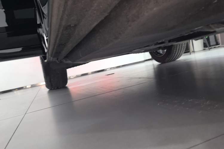 Used Audi Q5L 2024 40 TFSI Luxury Dynamic Edition Right Side Sill