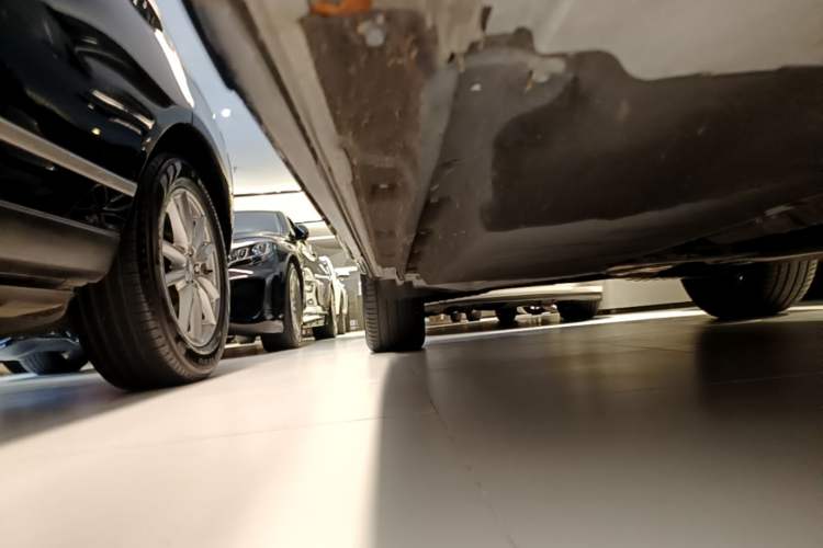 Used Audi Q5L 2024 40 TFSI Fashion Dynamic Model Right Side Sill