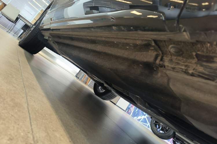 Used Audi Q5L 2024 40 TFSI Luxury Dynamic Edition Right Side Sill