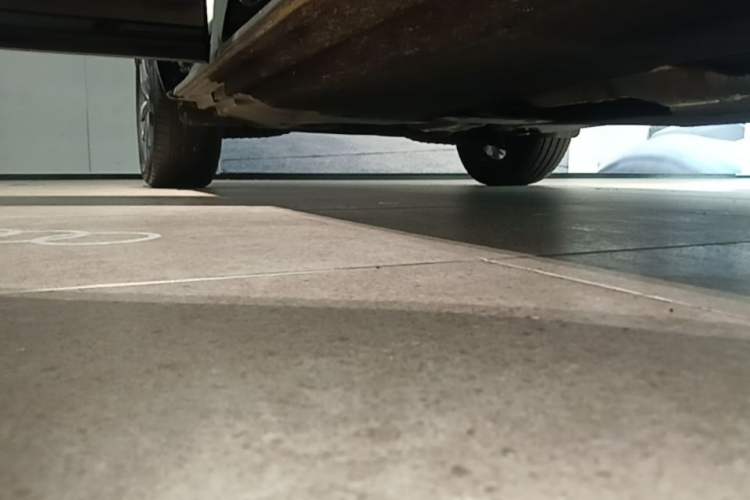Used Audi Q5L 2024 40 TFSI Luxury Dynamic Edition Right Side Sill