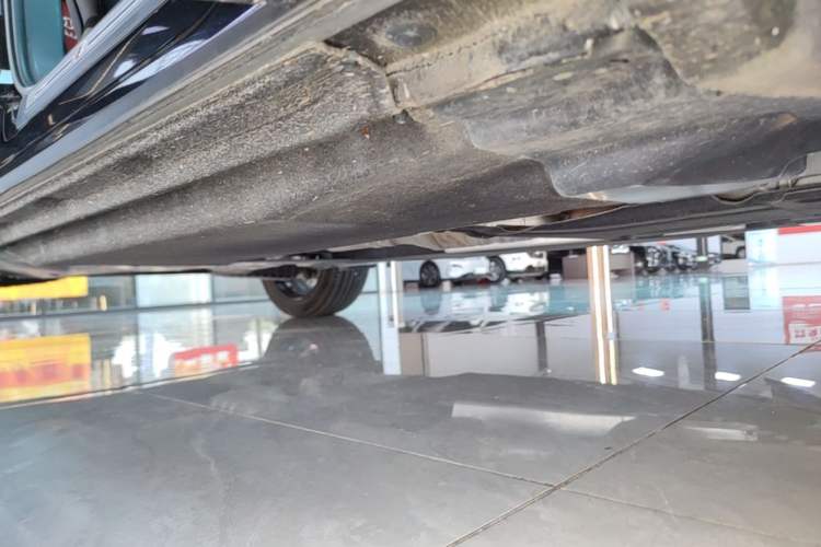 Used Audi Q5L 2024 45 TFSI Luxury Dynamic Model Right Side Sill