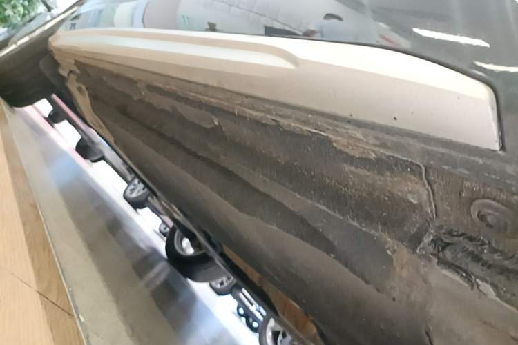 Used Audi Q5L 2024 40 TFSI Luxury Prestige Edition Right Side Sill