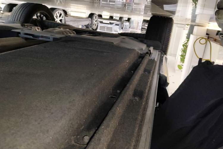 Used Audi Q5L 2024 45 TFSI Luxury Dynamic Model Right Side Sill
