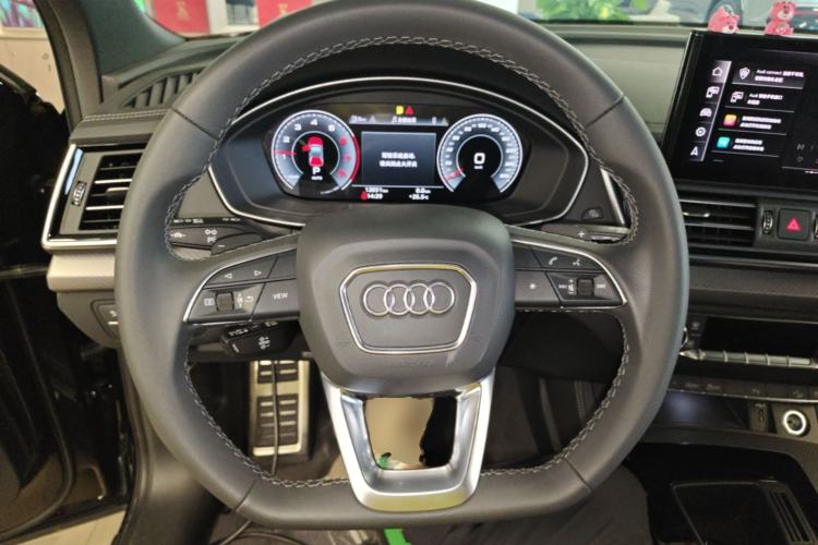 Used Audi Q5L 2024 40 TFSI Fashion Dynamic Model Steering Wheel