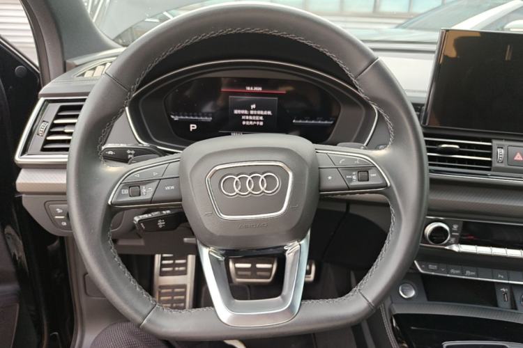 Used Audi Q5L 2024 40 TFSI Luxury Dynamic Edition Steering Wheel