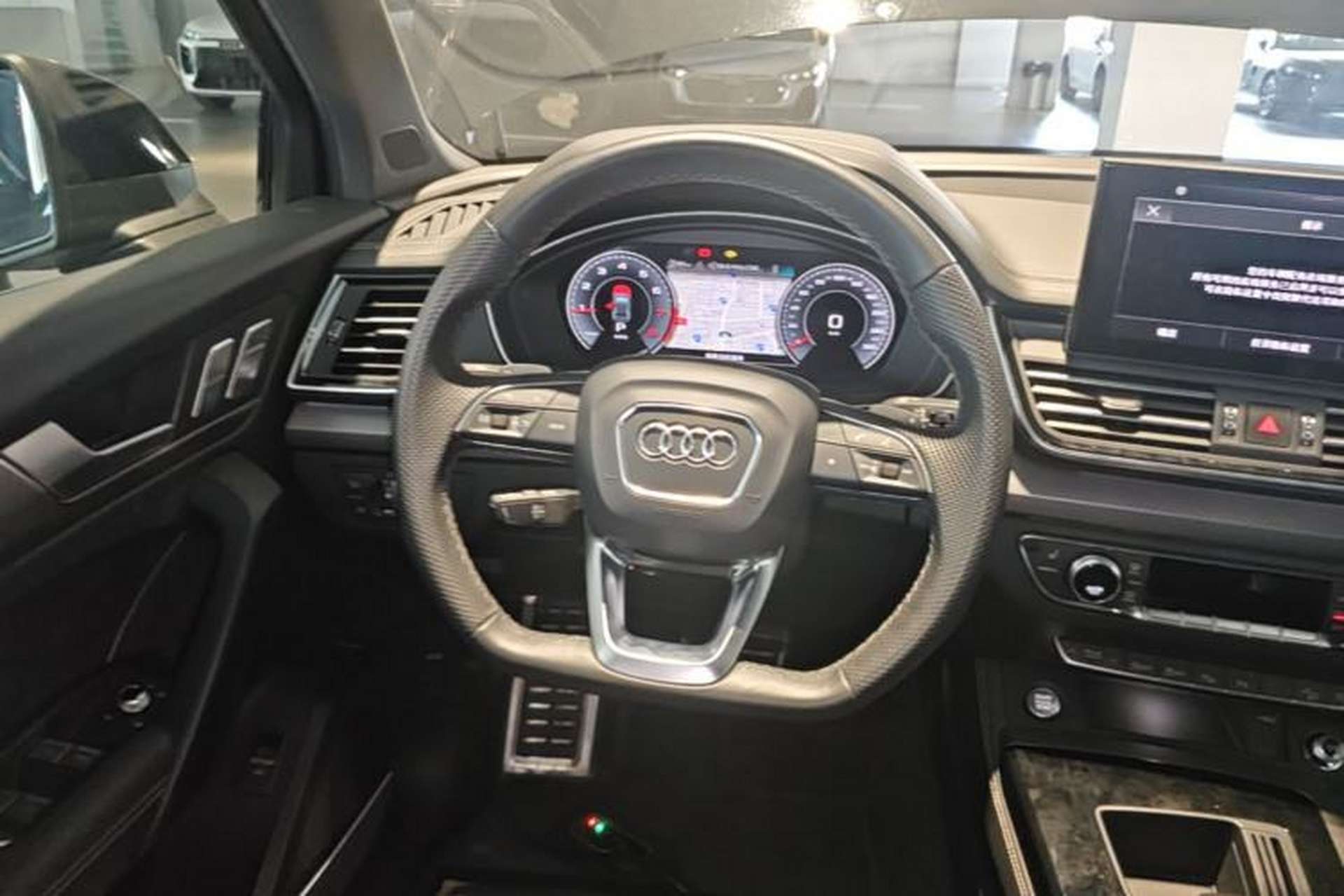 Used Audi Q5L 2024 45 TFSI Luxury Dynamic Model Steering Wheel