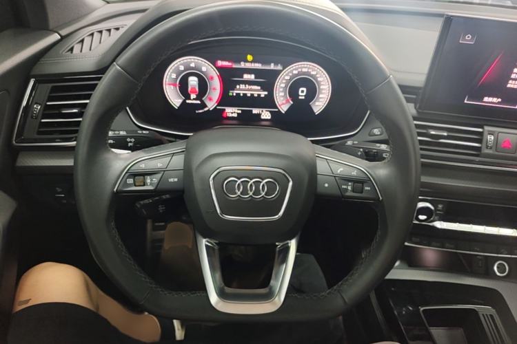 Used Audi Q5L 2024 40 TFSI Luxury Dynamic Edition Steering Wheel