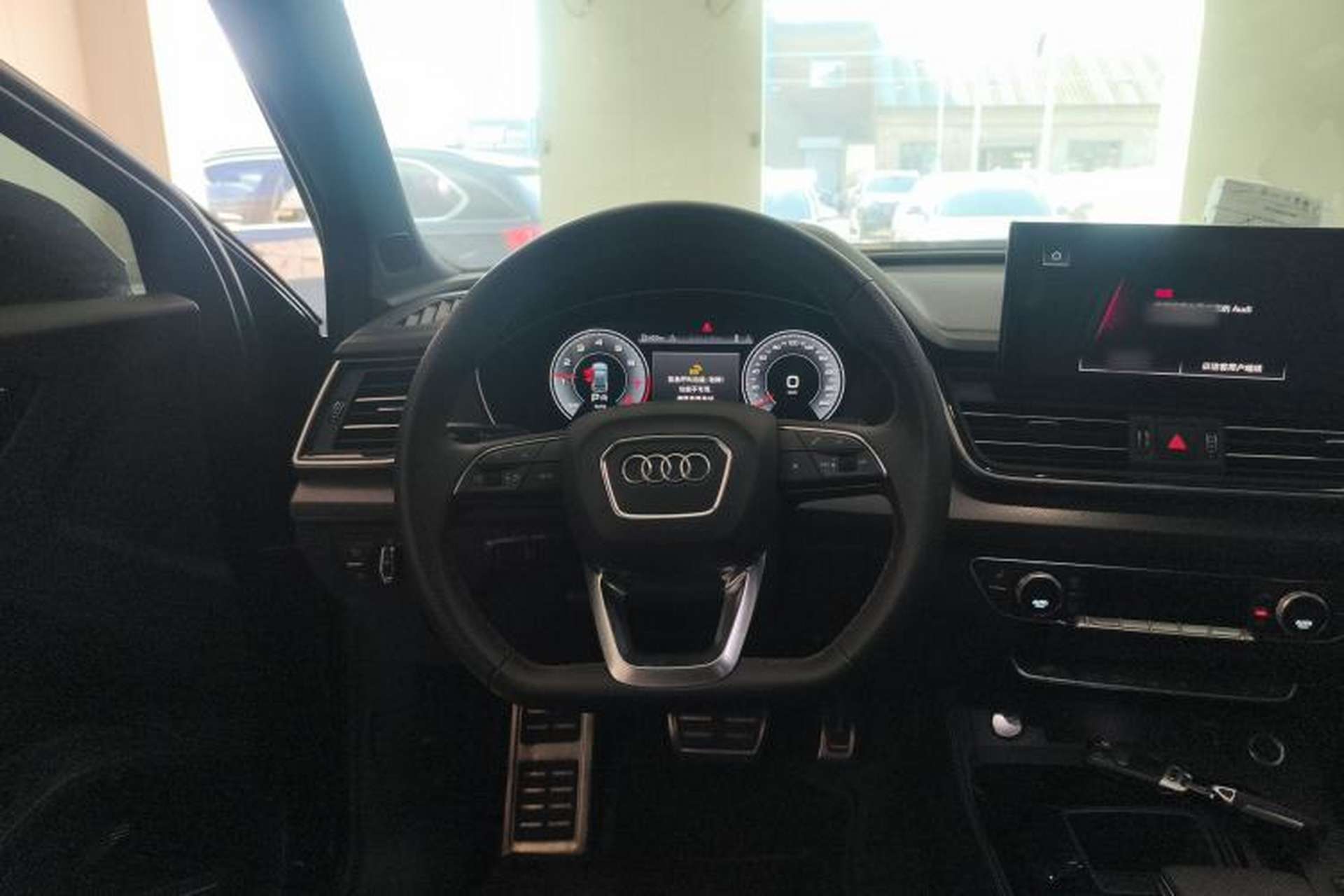 Used Audi Q5L 2024 45 TFSI Luxury Dynamic Model Steering Wheel