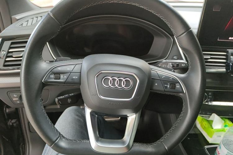 Used Audi Q5L 2024 40 TFSI Luxury Dynamic Edition Steering Wheel