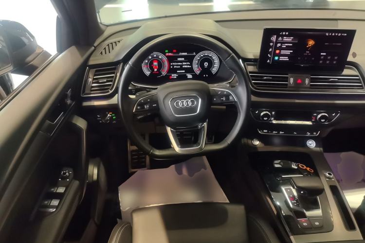 Used Audi Q5L 2024 40 TFSI Fashion Dynamic Model Steering Wheel