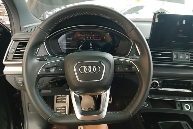 Used Audi Q5L 2024 40 TFSI Luxury Dynamic Edition Steering Wheel