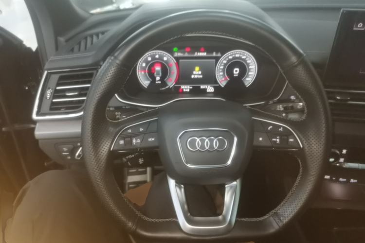 Used Audi Q5L 2024 40 TFSI Luxury Dynamic Edition Steering Wheel