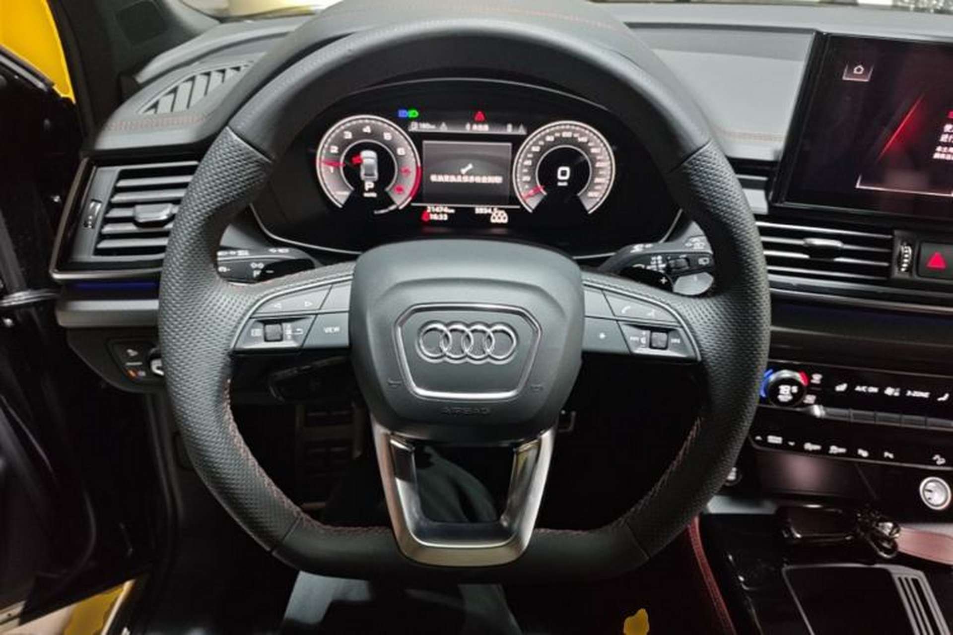 Used Audi Q5L 2024 45 TFSI Luxury Dynamic Model Steering Wheel