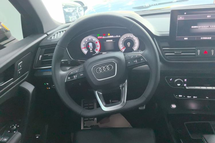Used Audi Q5L 2024 40 TFSI Luxury Dynamic Edition Steering Wheel