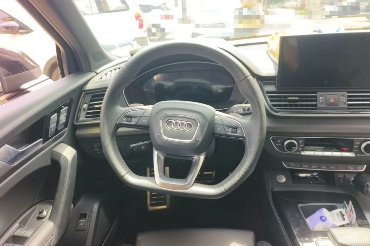 Used Audi Q5L 2024 45 TFSI Luxury Dynamic Model Steering Wheel