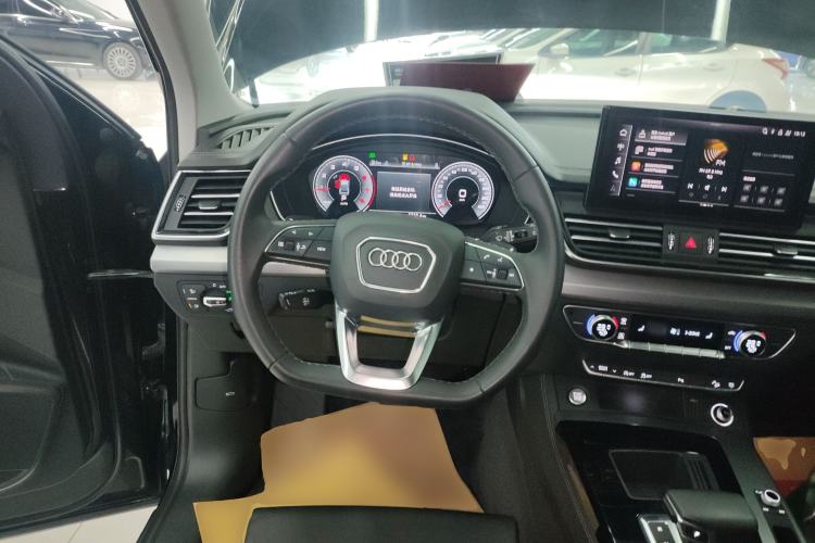 Used Audi Q5L 2024 40 TFSI Fashion Dynamic Model Steering Wheel