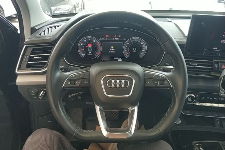 Used Audi Q5L 2024 40 TFSI Fashion Dynamic Model Steering Wheel