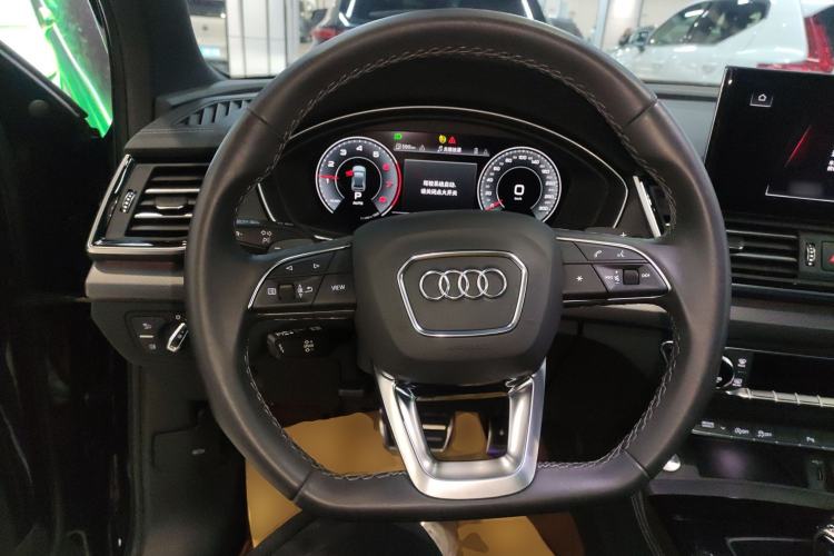 Used Audi Q5L 2024 40 TFSI Luxury Dynamic Edition Steering Wheel