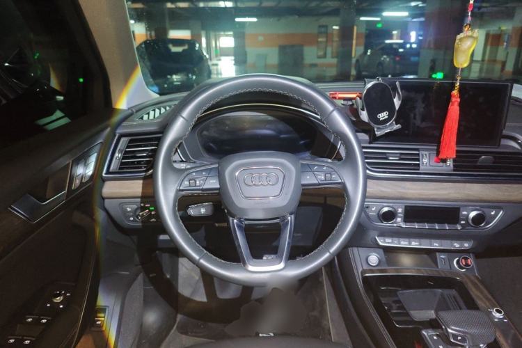 Used Audi Q5L 2024 40 TFSI Luxury Prestige Edition Steering Wheel