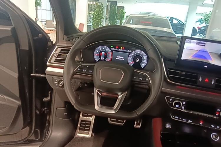 Used Audi Q5L 2024 40 TFSI Luxury Dynamic Edition Steering Wheel