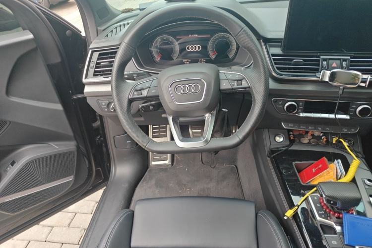 Used Audi Q5L 2024 45 TFSI Luxury Dynamic Model Steering Wheel