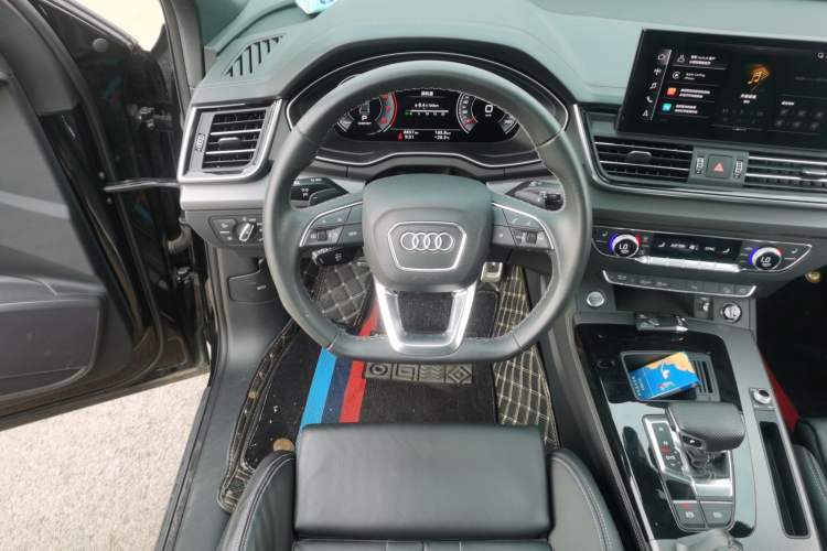 Used Audi Q5L 2024 40 TFSI Luxury Dynamic Edition Steering Wheel