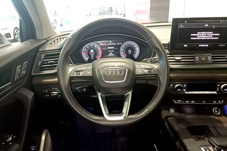 Used Audi Q5L 2024 40 TFSI Luxury Prestige Edition Steering Wheel