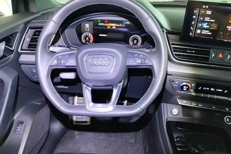 Used Audi Q5L 2024 40 TFSI Luxury Dynamic Edition Steering Wheel