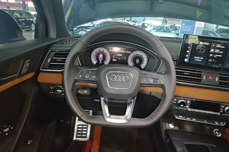 Used Audi Q5L 2024 40 TFSI Luxury Dynamic Edition Steering Wheel