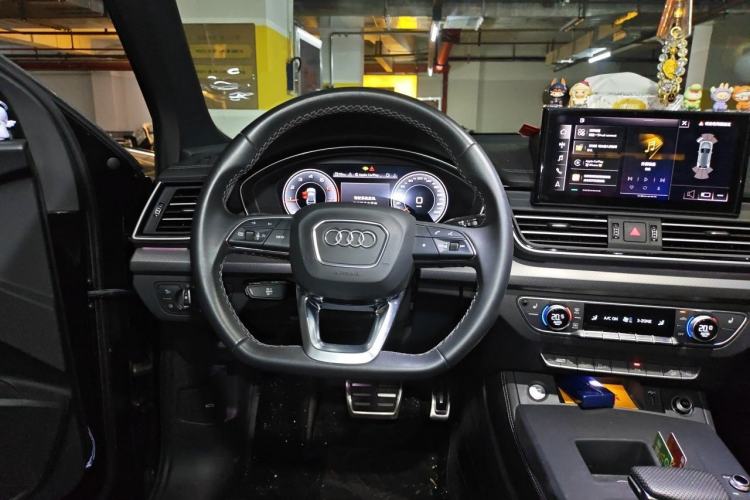 Used Audi Q5L 2024 40 TFSI Luxury Dynamic Edition Steering Wheel