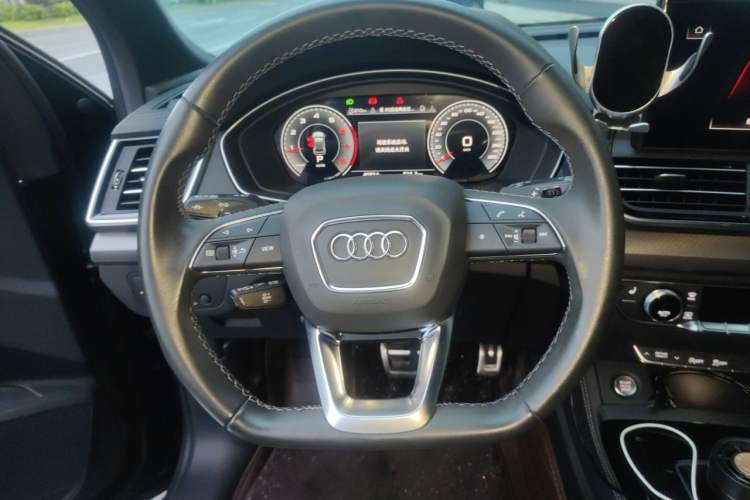 Used Audi Q5L 2024 40 TFSI Luxury Dynamic Edition Steering Wheel