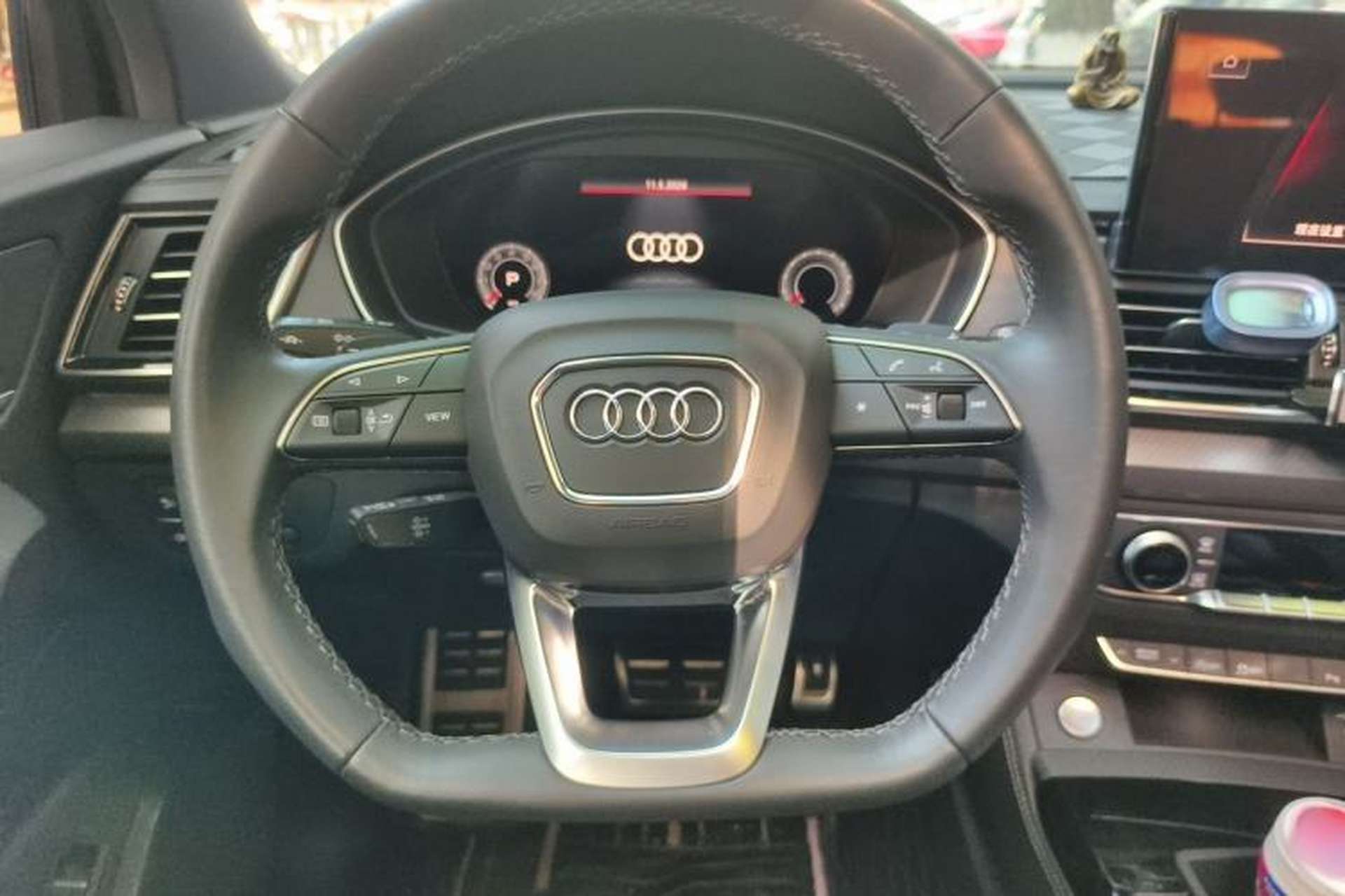 Used Audi Q5L 2024 45 TFSI Luxury Dynamic Model Steering Wheel