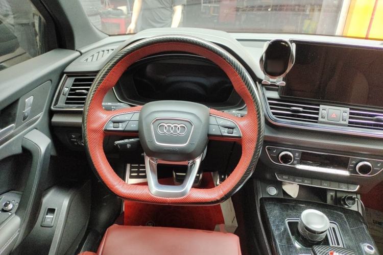 Used Audi Q5L 2024 40 TFSI Fashion Dynamic Model Steering Wheel