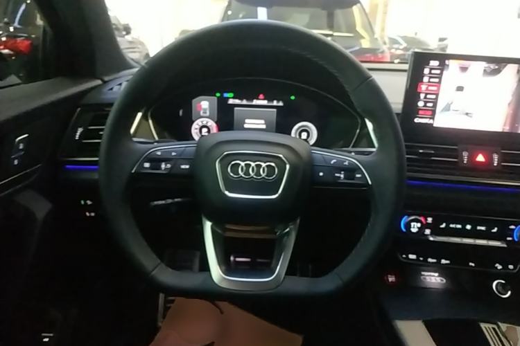 Used Audi Q5L 2024 40 TFSI Luxury Dynamic Edition Steering Wheel