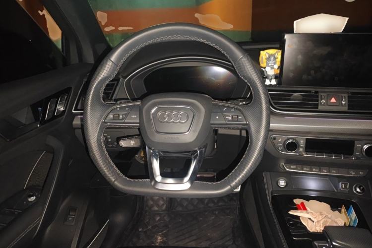 Used Audi Q5L 2024 45 TFSI Luxury Dynamic Model Steering Wheel