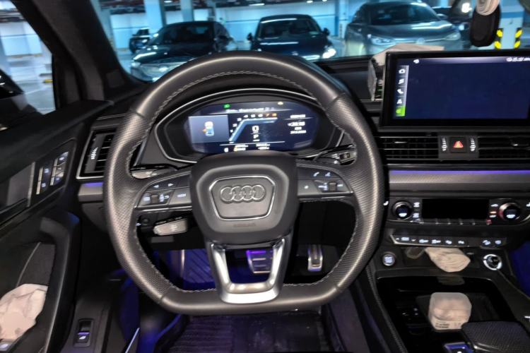 Used Audi Q5L 2024 45 TFSI Luxury Dynamic Model Steering Wheel