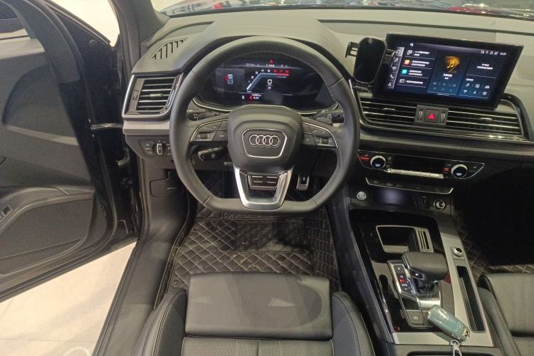 Used Audi Q5L 2024 40 TFSI Luxury Dynamic Edition Steering Wheel