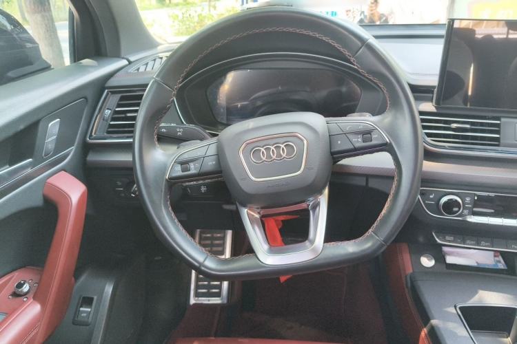 Used Audi Q5L 2024 40 TFSI Luxury Dynamic Edition Steering Wheel
