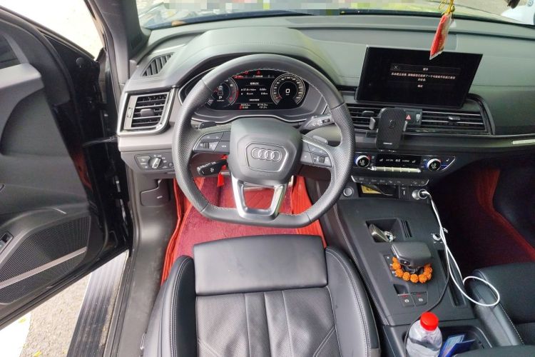Used Audi Q5L 2024 45 TFSI Luxury Dynamic Model Steering Wheel