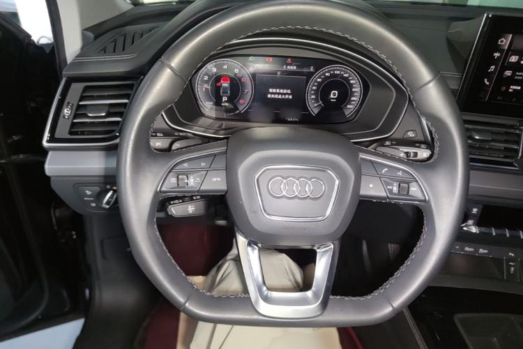 Used Audi Q5L 2024 40 TFSI Fashion Dynamic Model Steering Wheel