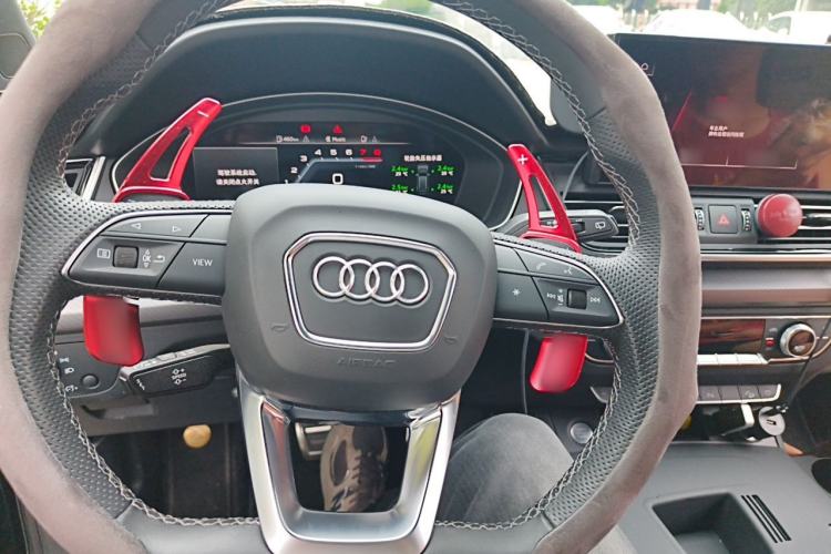 Used Audi Q5L 2024 45 TFSI Luxury Dynamic Model Steering Wheel