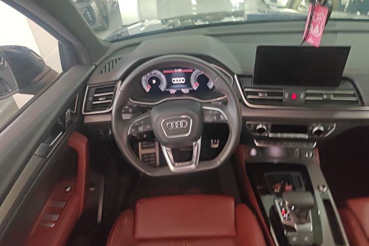 Used Audi Q5L 2024 40 TFSI Fashion Dynamic Model Steering Wheel