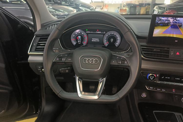 Used Audi Q5L 2024 40 TFSI Fashion Dynamic Model Steering Wheel